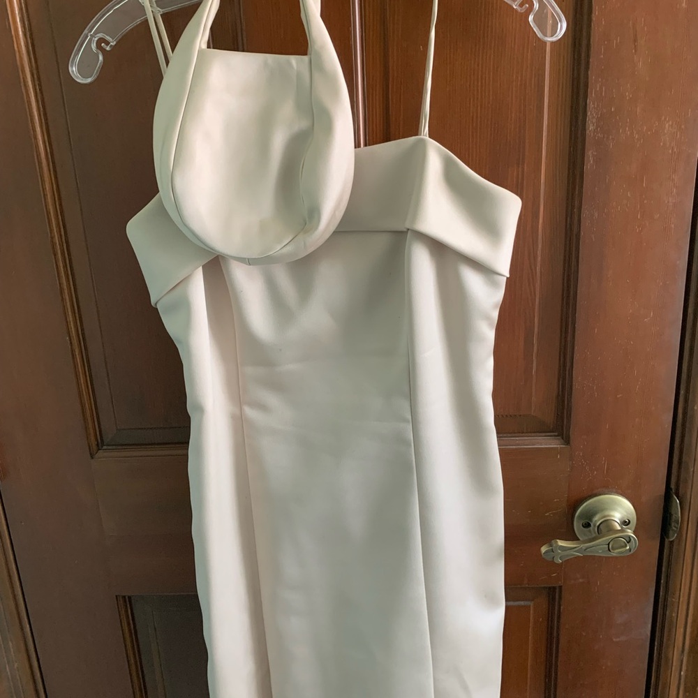 Vera Wang Cream Pleated Sheath Dress
